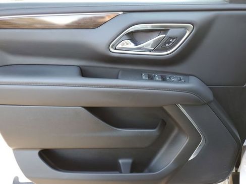 Certified 2023 GMC Yukon SLE image 25