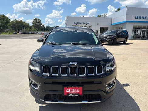 Used 2017 Jeep Compass Limited AWD/4WD image 8