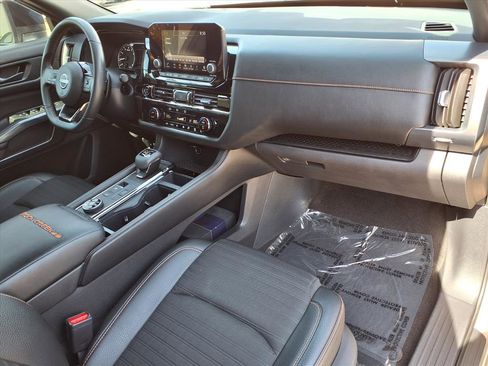 Used 2023 Nissan Pathfinder Rock Creek AWD/4WD image 8