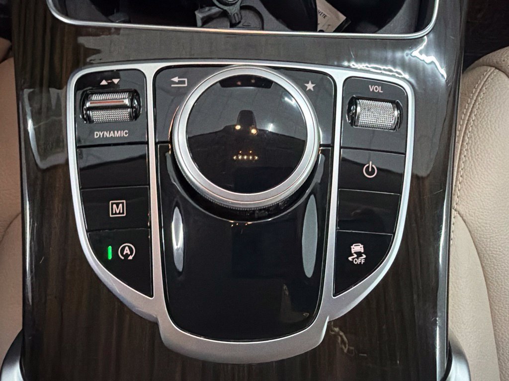 Certified 2019 Mercedes-Benz GLC 300 4MATIC image 18