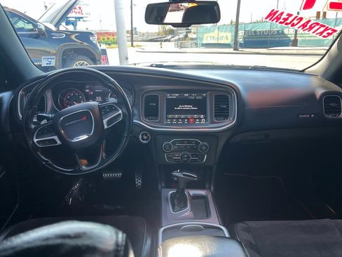 Used 2021 Dodge Charger Scat Pack w/ Plus Group RWD image 9