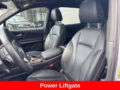 Used 2019 Audi Q7 3.0T Premium Plus w/ Premium Plus Package AWD/4WD image 12