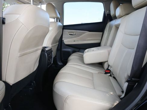 Used 2020 Nissan Murano SL w/ Moonroof Package AWD/4WD image 16