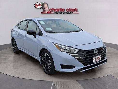 New 2025 Nissan Versa SR w/ Trunk Package image 8