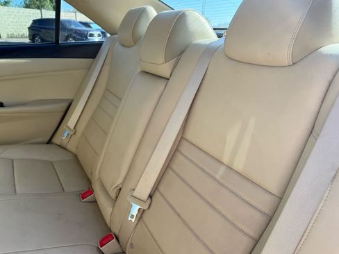 Used 2016 Toyota Camry XLE w/ Moonroof Package FWD image 10