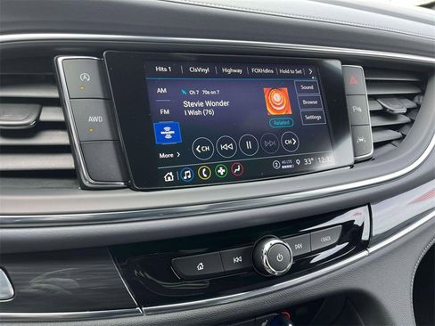 Certified 2023 Buick Enclave Essence image 32