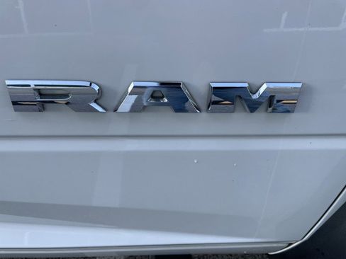 Used 2021 RAM 5500 Tradesman w/ Chrome Appearance Group image 15