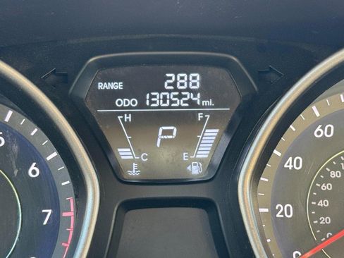 Used 2013 Hyundai Elantra GLS w/ Preferred Pkg image 18