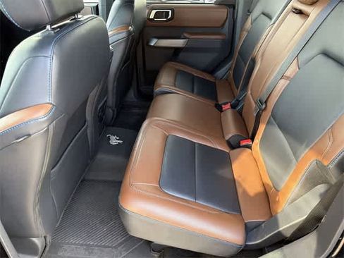 Used 2022 Ford Bronco Outer Banks image 6