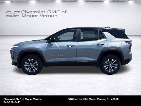 New 2026 Chevrolet Equinox LT w/ Safety and Technology Package FWD image 2