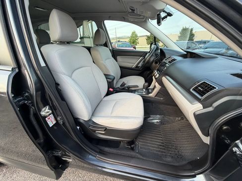 Used 2018 Subaru Forester 2.5i Premium AWD/4WD image 28