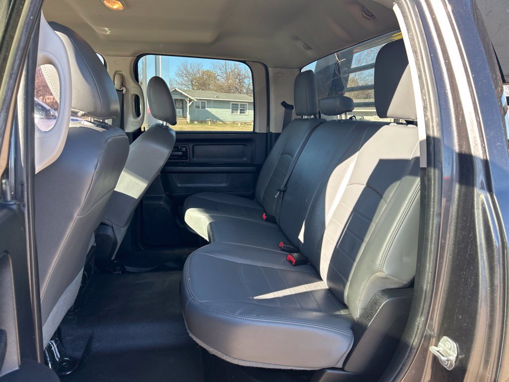 Used 2017 RAM 3500 Tradesman w/ Chrome Appearance Group AWD/4WD image 12