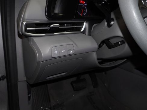 Used 2023 Hyundai Elantra SEL image 19