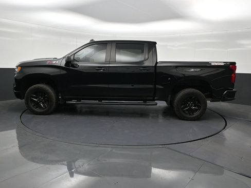 Used 2024 Chevrolet Silverado 1500 LT Trail Boss AWD/4WD image 2