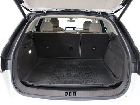 Used 2022 Lincoln Nautilus AWD w/ Premium Package image 14