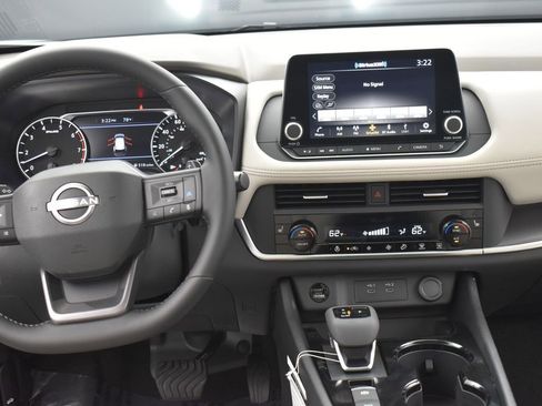 New 2026 Nissan Rogue SV w/ SV Premium Package image 14