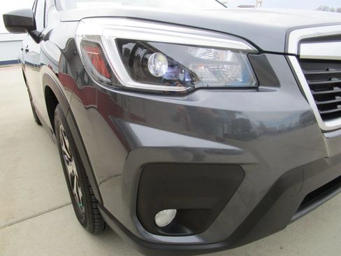 Used 2021 Subaru Forester Premium AWD/4WD image 44