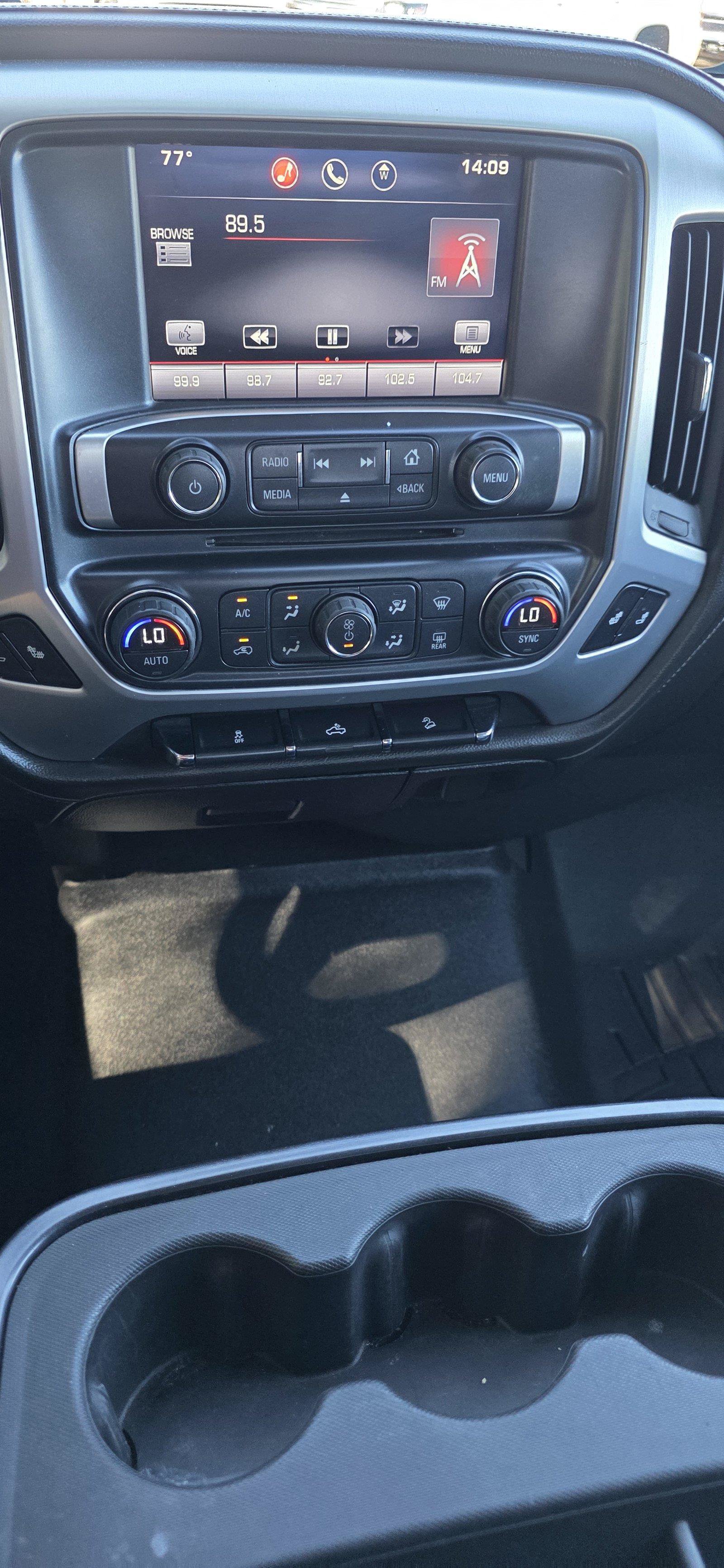 Used 2015 GMC Sierra 1500 SLE w/ SLE Value Package AWD/4WD image 18