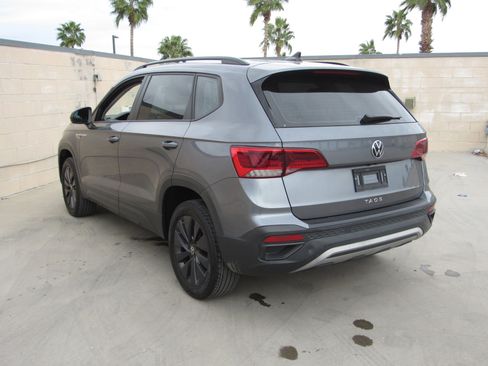 Used 2022 Volkswagen Taos S image 6