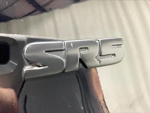 Used 2019 Toyota 4Runner SR5 Premium image 8
