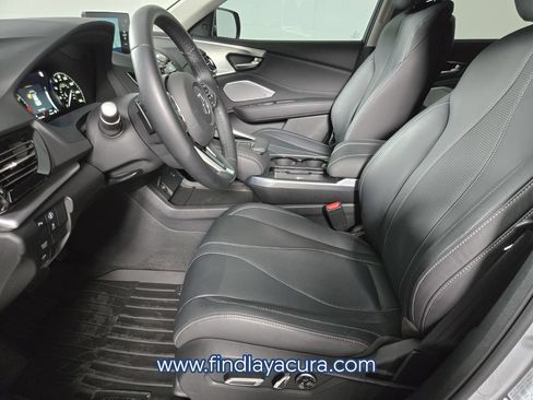 Used 2025 Acura RDX SH-AWD w/ Technology Package image 13