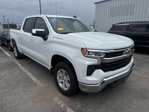 Used 2025 Chevrolet Silverado 1500 LT RWD image 13