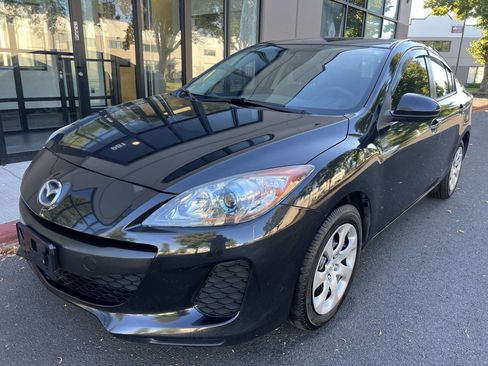 Used 2013 MAZDA MAZDA3 i Sport FWD image 1