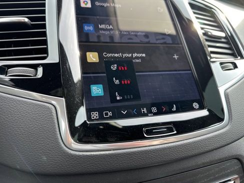 Certified 2024 Volvo XC90 B6 Ultimate w/ Protection Package image 31