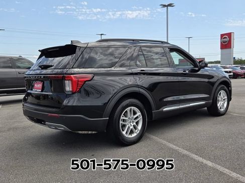 Used 2025 Ford Explorer Active w/ Active Comfort Package RWD image 5