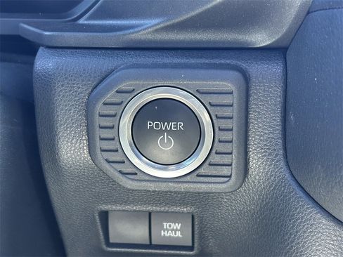 Used 2024 Toyota Land Cruiser image 33