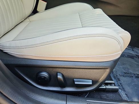 Used 2023 Genesis G70 2.0T w/ Sport Prestige Package image 31