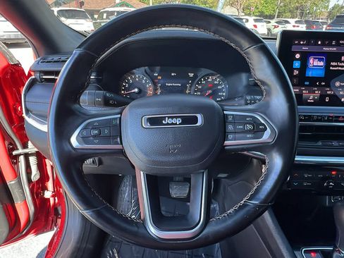 Used 2022 Jeep Compass Limited AWD/4WD image 18