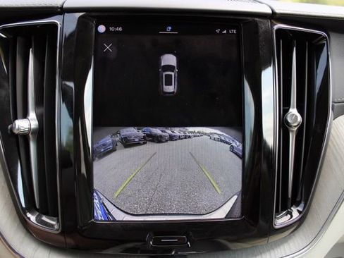 Certified 2023 Volvo XC60 T8 Ultimate w/ Climate Package AWD/4WD image 35