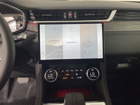 New 2023 Jaguar F-PACE S image 28