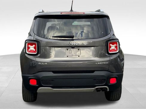 Used 2016 Jeep Renegade Limited image 4