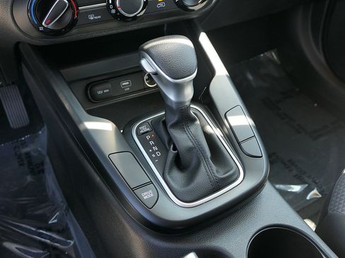 Used 2024 Kia Soul LX w/ Option Group 015 FWD image 22