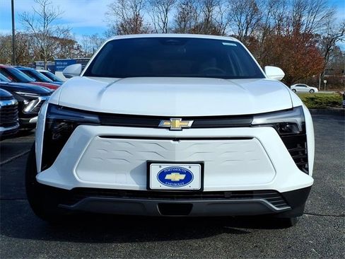 New 2026 Chevrolet Blazer EV LT image 2