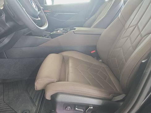 Certified 2024 BMW 530i RWD image 24