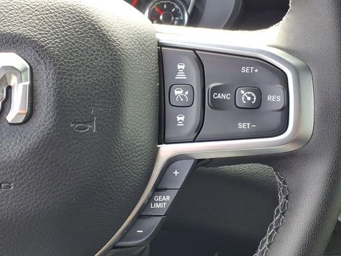 Used 2025 RAM 1500 Big Horn AWD/4WD image 9