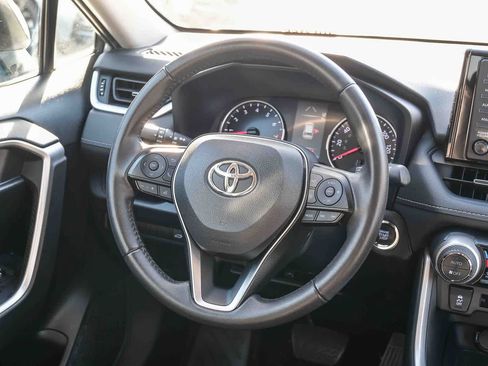 Certified 2022 Toyota RAV4 XLE Premium FWD image 17