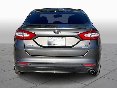 Used 2013 Ford Fusion SE image 4