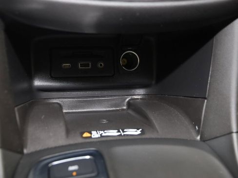 Used 2021 Chevrolet Equinox Premier AWD/4WD image 30