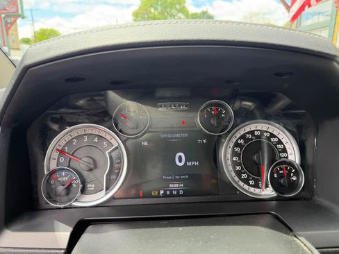 Used 2016 RAM 2500 Laramie w/ Sport Appearance Group AWD/4WD image 18