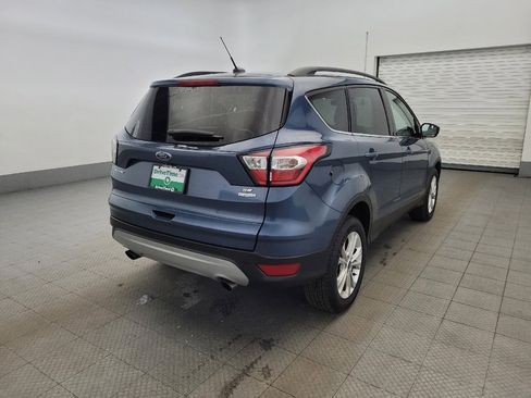 Used 2018 Ford Escape SE image 9