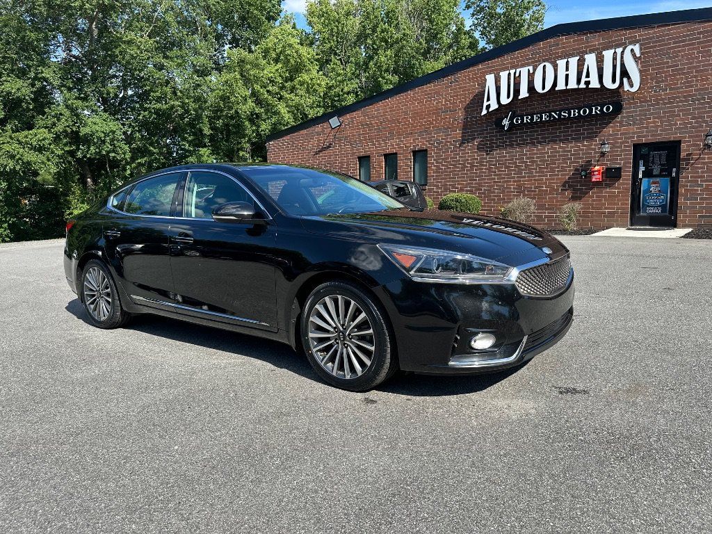 Used 2019 Kia Cadenza Premium FWD image 1