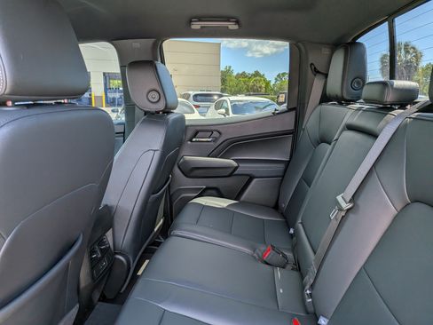 Used 2024 GMC Canyon Elevation w/ Elevation Premium Package RWD image 14