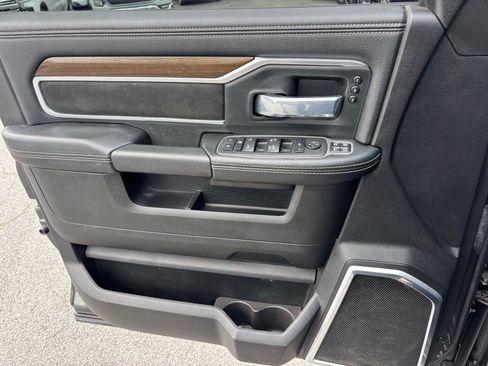Used 2024 RAM 2500 Laramie AWD/4WD image 17
