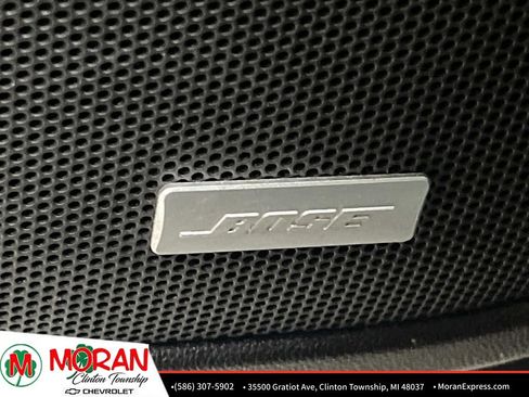 Certified 2023 GMC Acadia SLE w/ Driver Convenience Package image 17