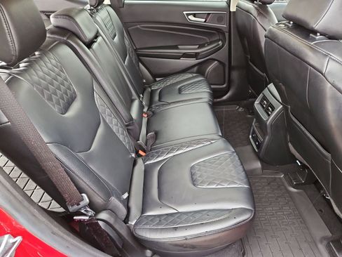 Used 2023 Ford Edge Titanium image 20