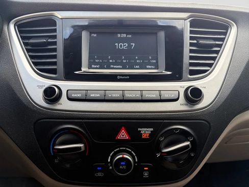 Used 2019 Hyundai Accent SE w/ Cargo Package FWD image 23
